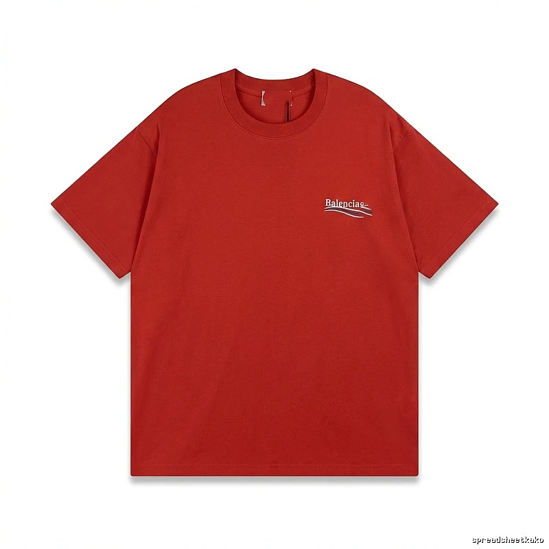Balenciaga's simple-style red T-shirt