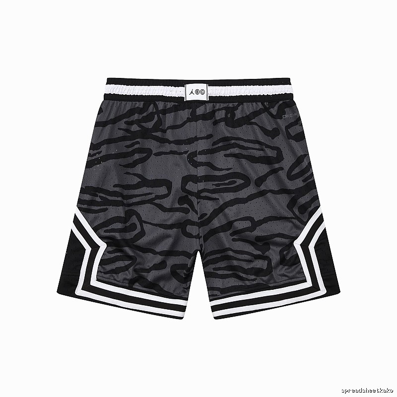 AJ sporty black and grey shorts