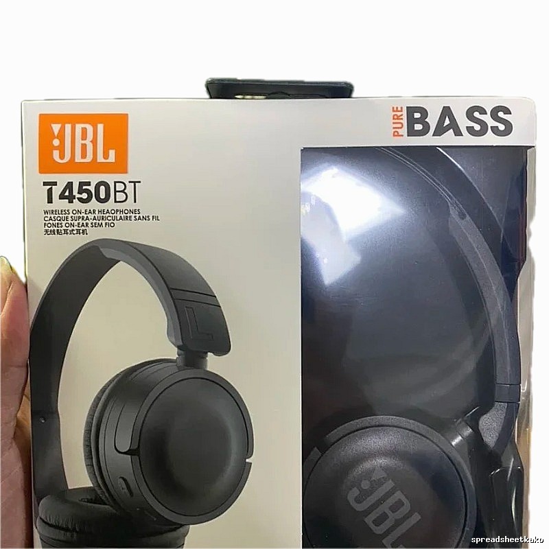 JBL Tune 450BT Wireless Headphones in Black