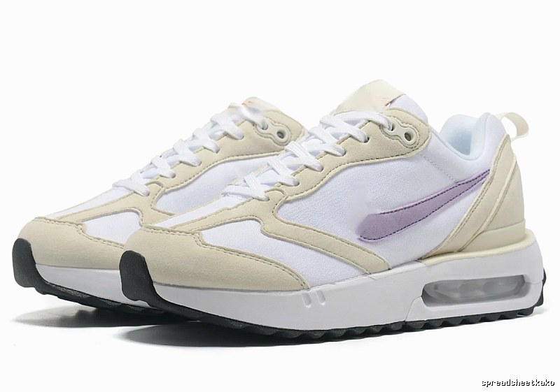 Nike retro-style off-white sports shoes