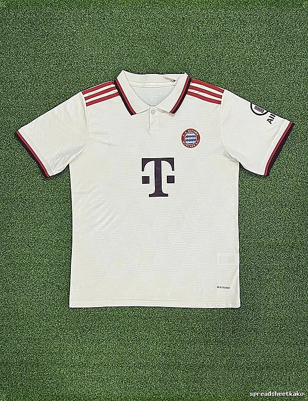 Real Madrid Logo Detail Home soccer jersey White Real Madrid with Relaxed Feel